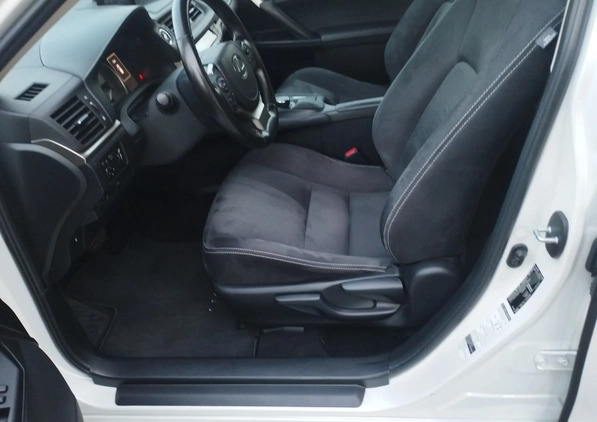 Lexus CT cena 95000 przebieg: 47000, rok produkcji 2020 z Biała małe 301